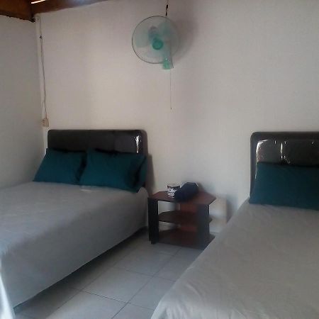 Izaac'S Bed & Breakfast Lovina Εξωτερικό φωτογραφία