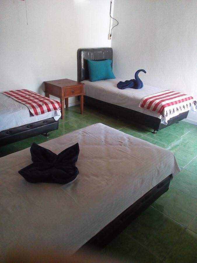 Izaac'S Bed & Breakfast Lovina Εξωτερικό φωτογραφία