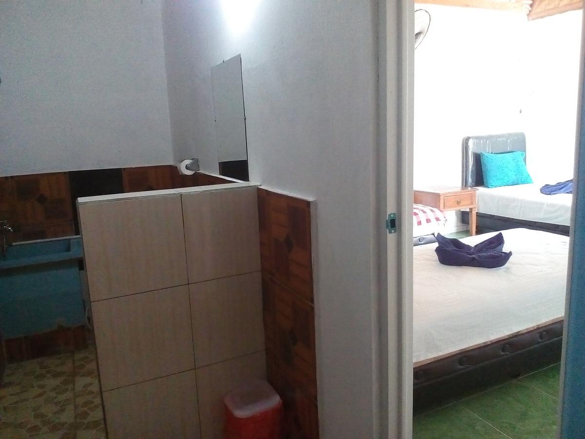 Izaac'S Bed & Breakfast Lovina Εξωτερικό φωτογραφία