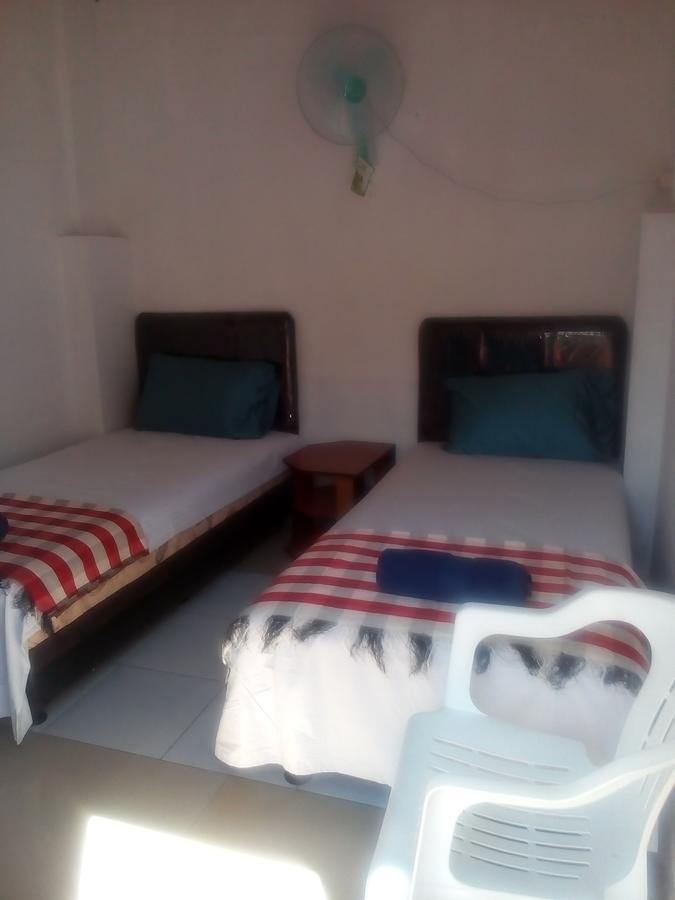Izaac'S Bed & Breakfast Lovina Εξωτερικό φωτογραφία
