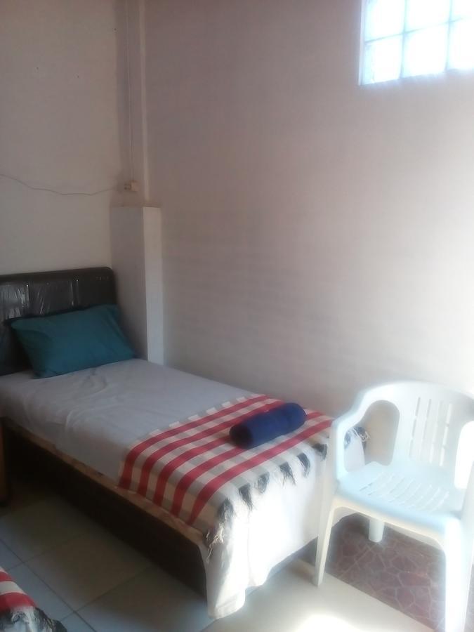 Izaac'S Bed & Breakfast Lovina Εξωτερικό φωτογραφία